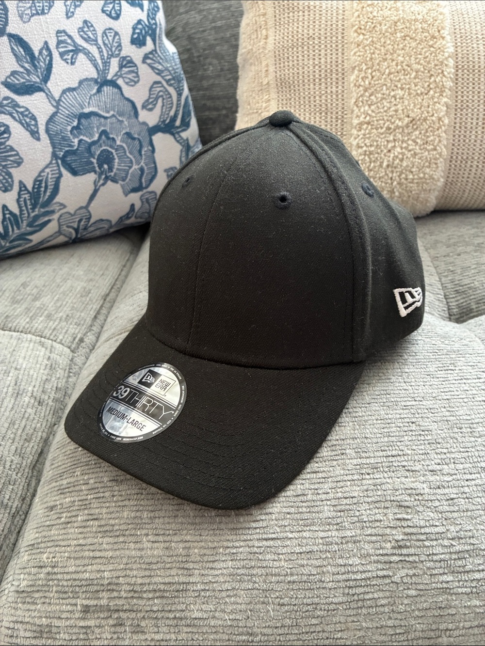 New Era Black 39THIRTY Flexfit Baseball Cap